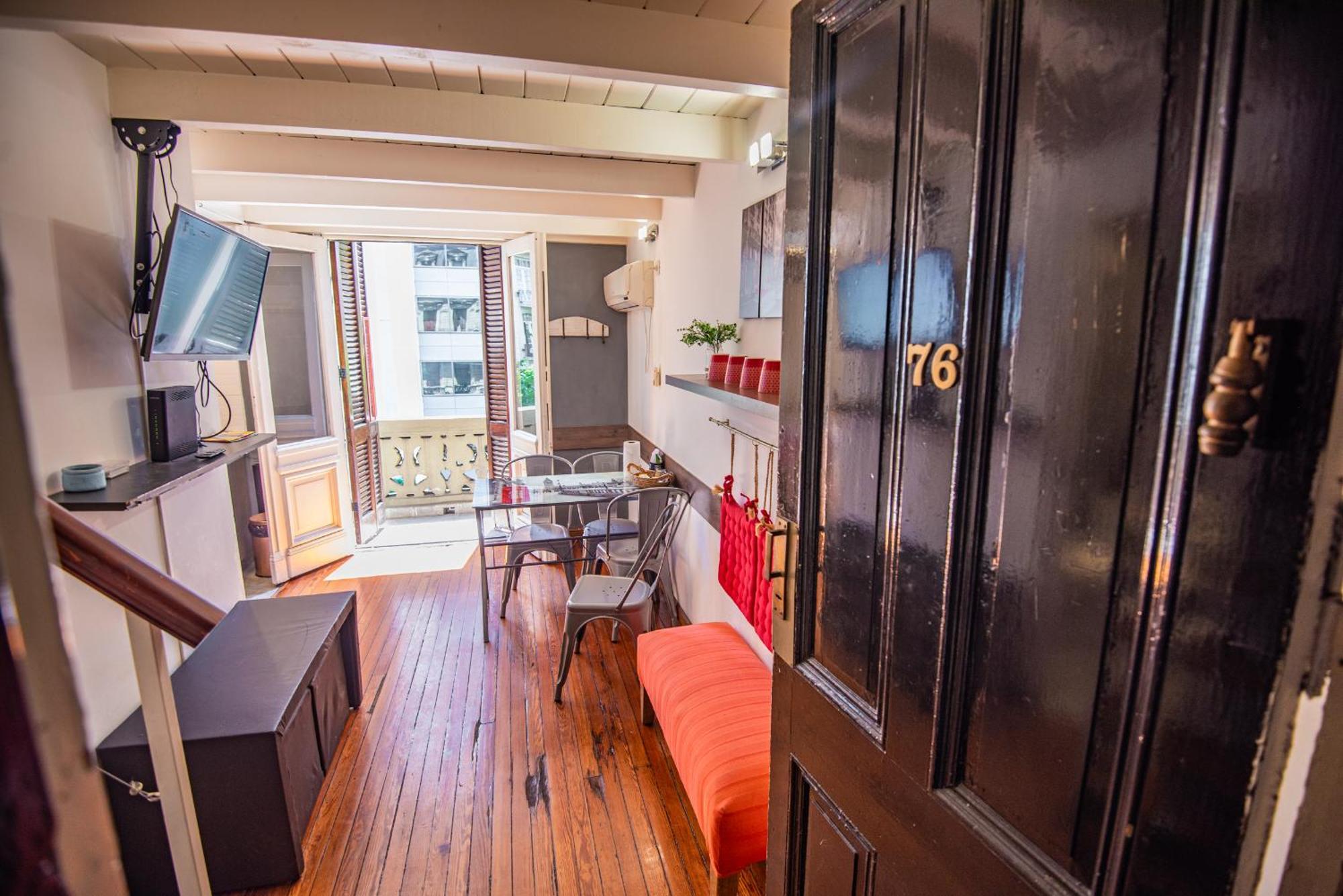 Apartment Duplex En Centro Historico Y Turistico Sobre Av. De Mayo