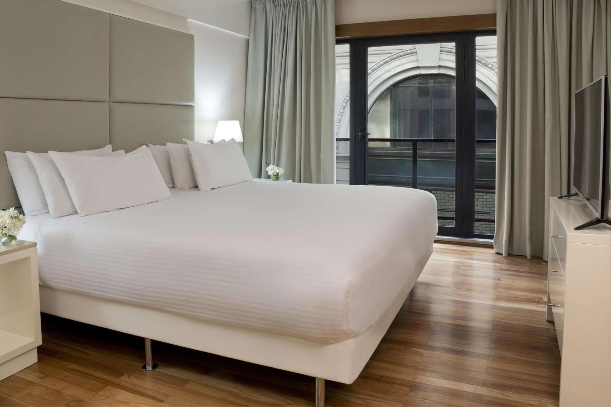 Nh Florida Hotel 4*