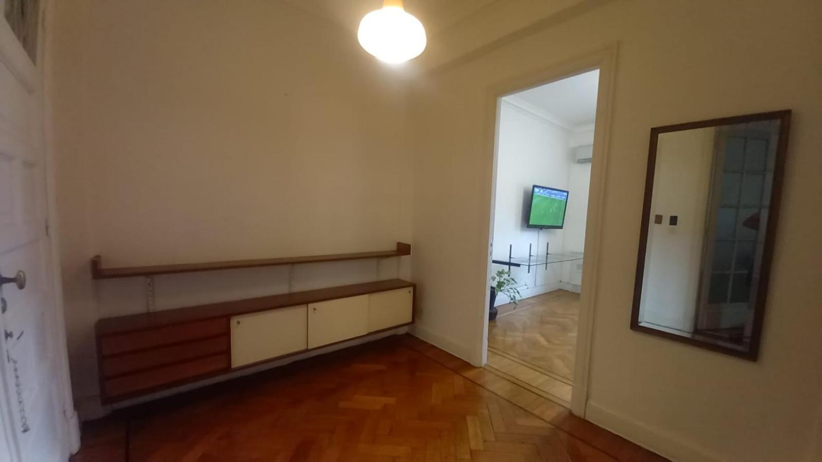 Great And Bright Near Av De Mayo Apartment