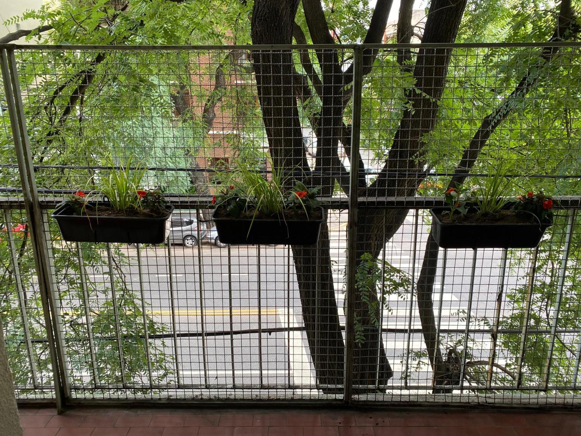 Departamento Excelente, 3 Ambientes En Caballito, Balcon A La Calle 4 Personas Buenos Aires