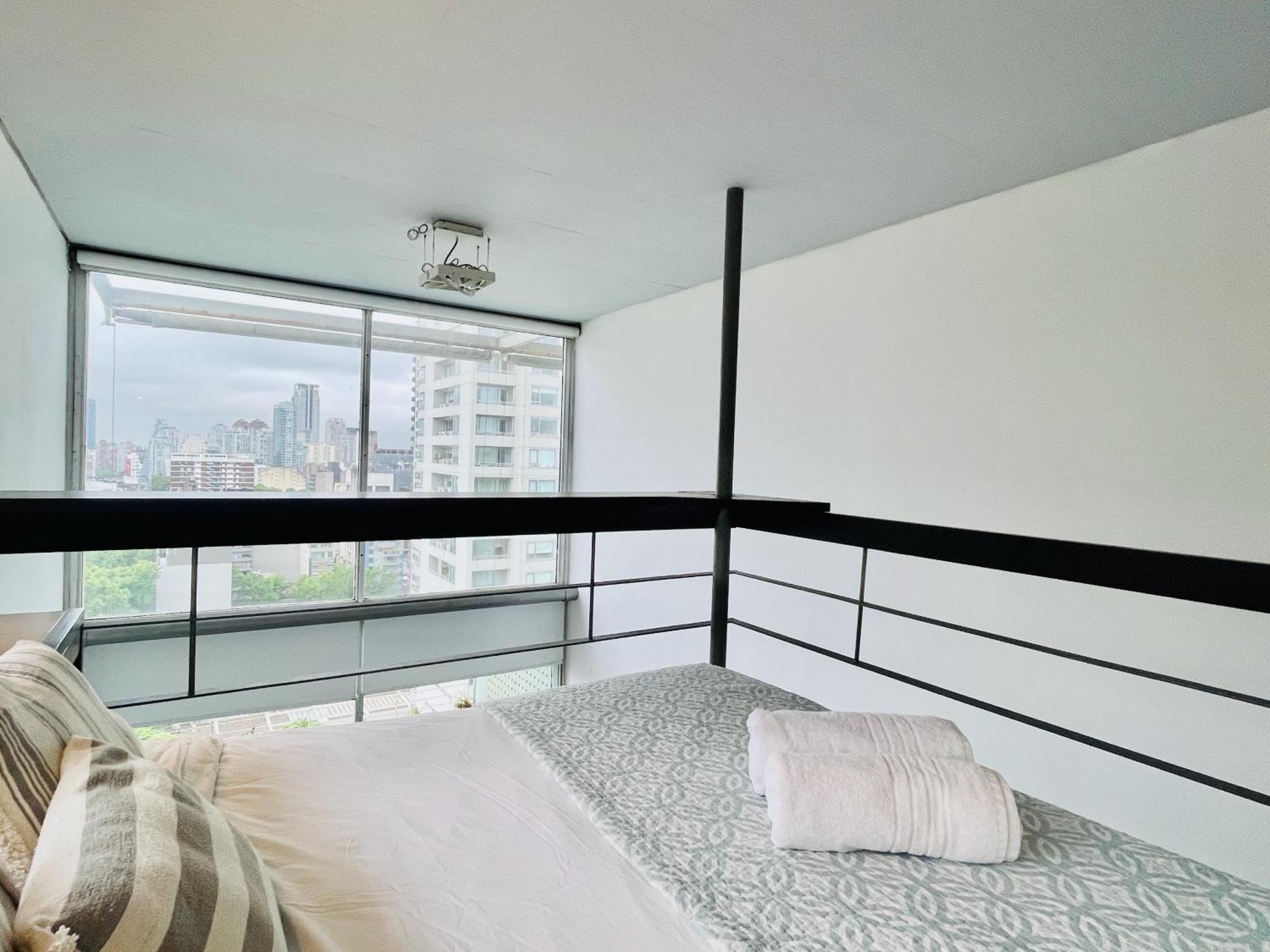 Apartment Hollywood & Lofts