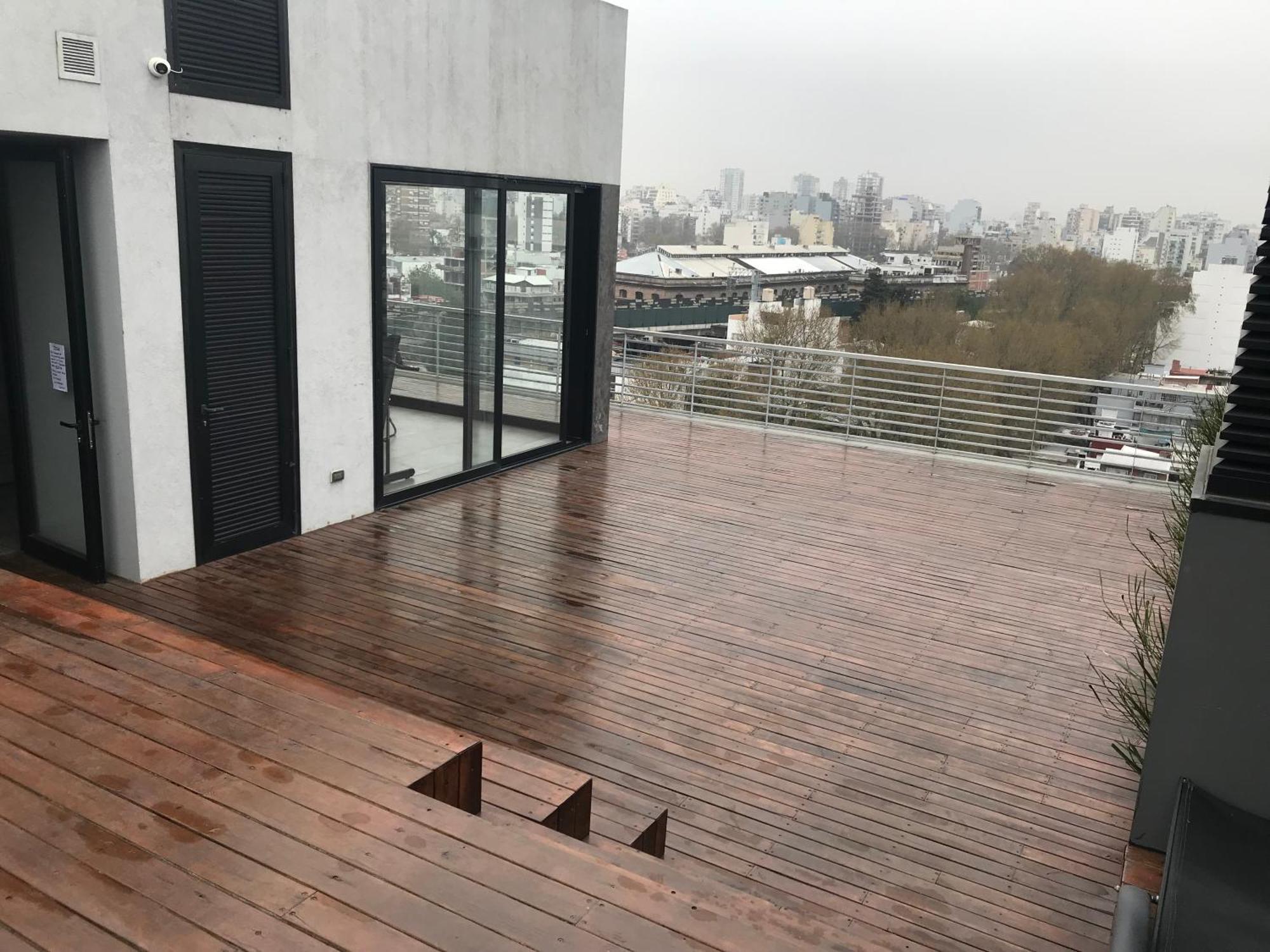 Apartment River Plate, Movistar Arena, Embajada