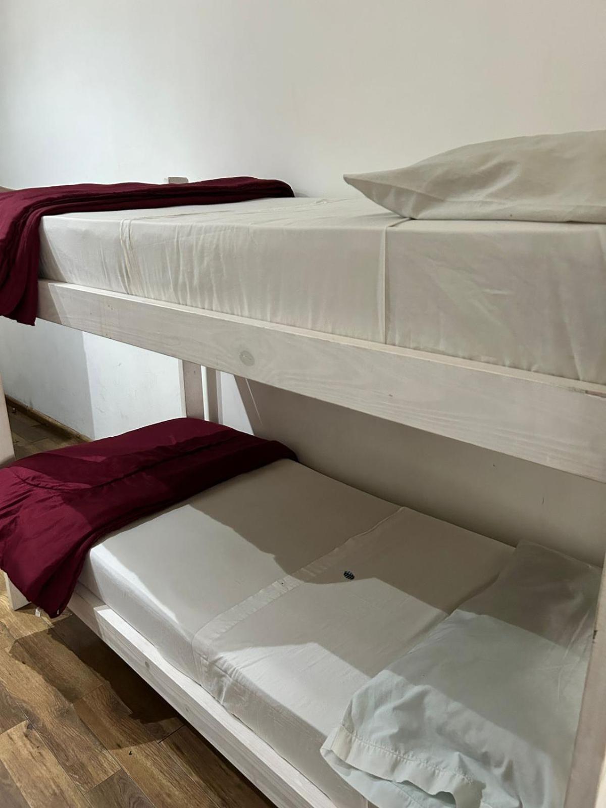 Che Ba Hostel *