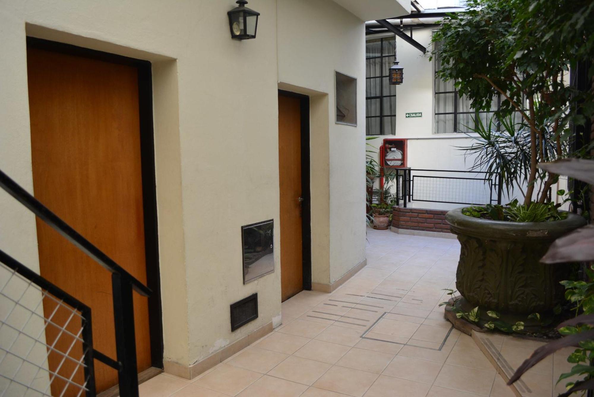 Americano Hostel *