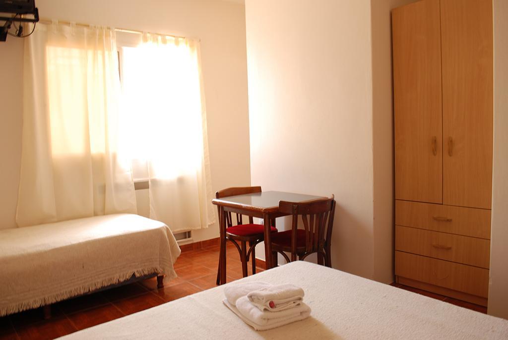 Odeon Hotel *