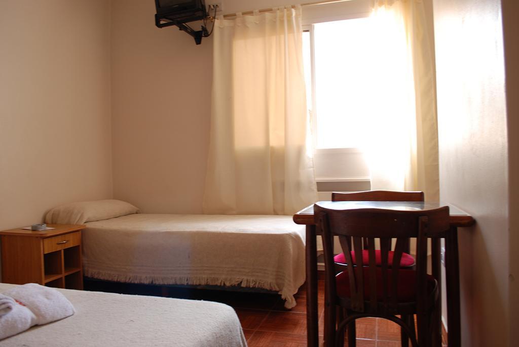 Odeon Hotel *