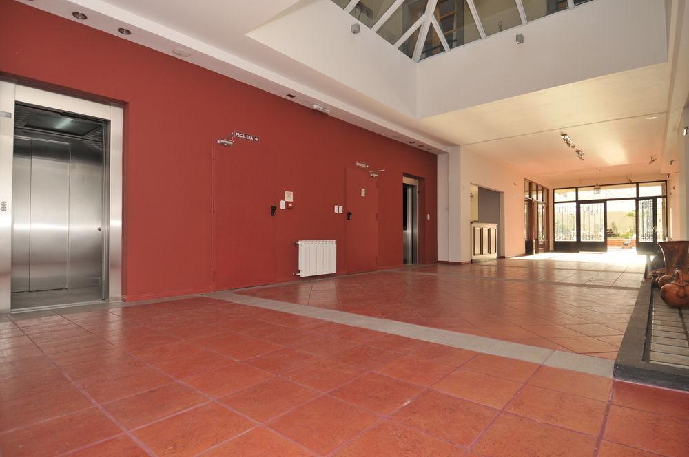 Entis Residencia Universitaria Guest house
