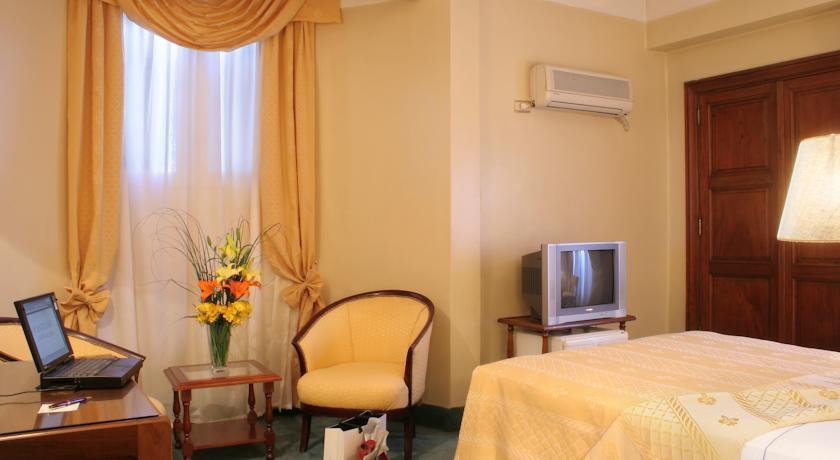 Hotel Castelar &