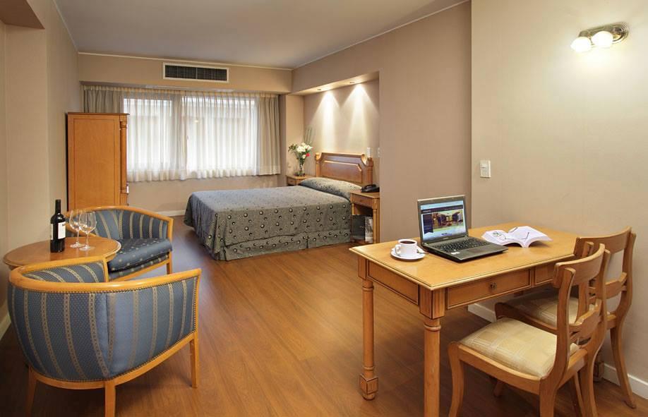 Hotel Up America Plaza 3*