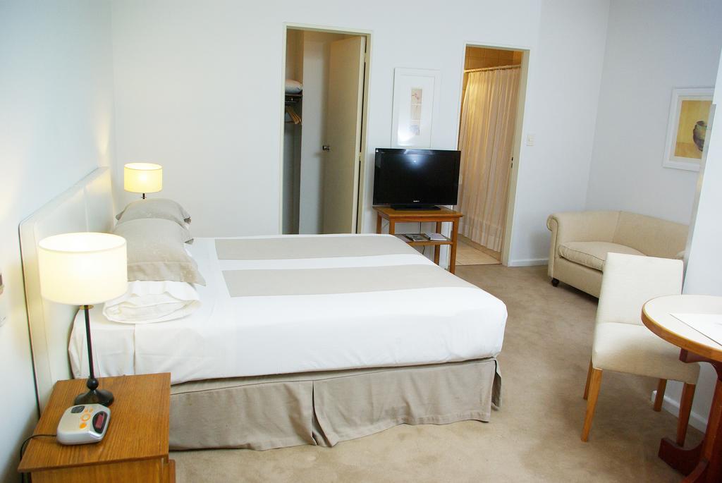 Hotel Loi Flats