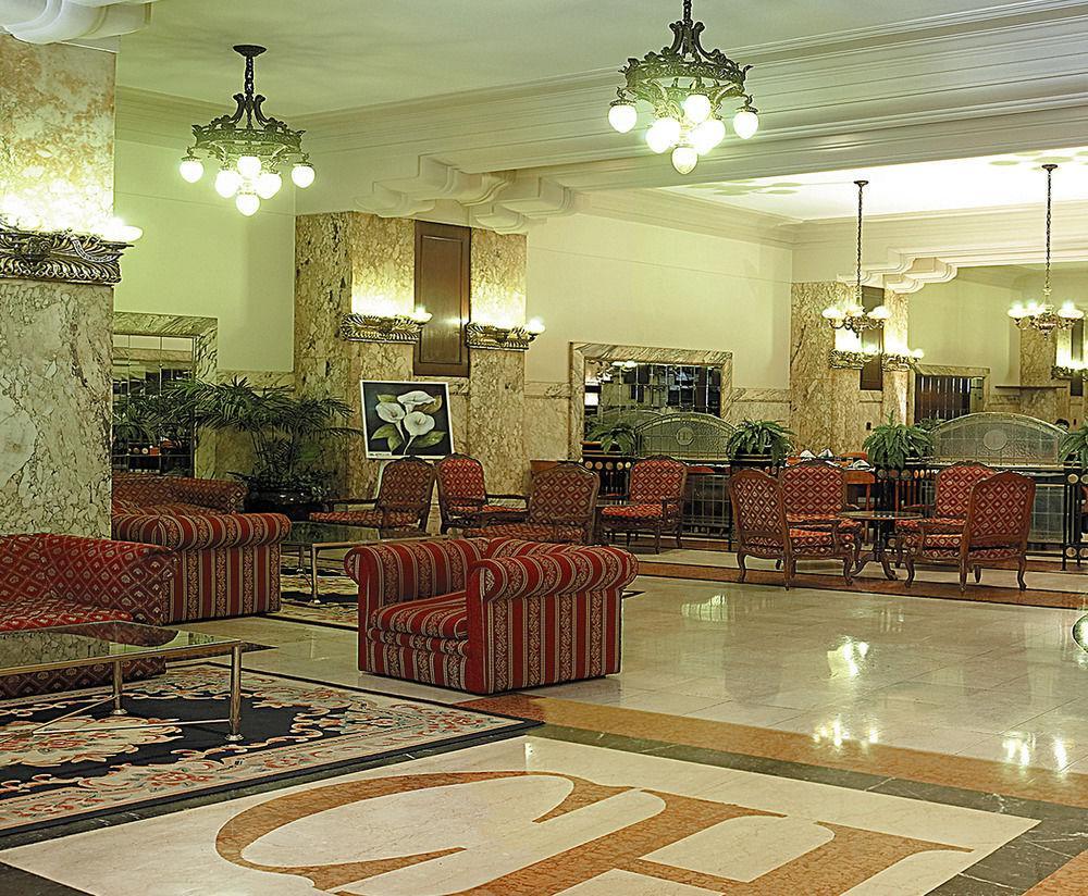 Castelar & Hotel Ciudad Autónoma de Buenos Aires