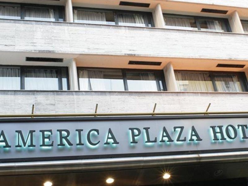Up America Plaza 3*
