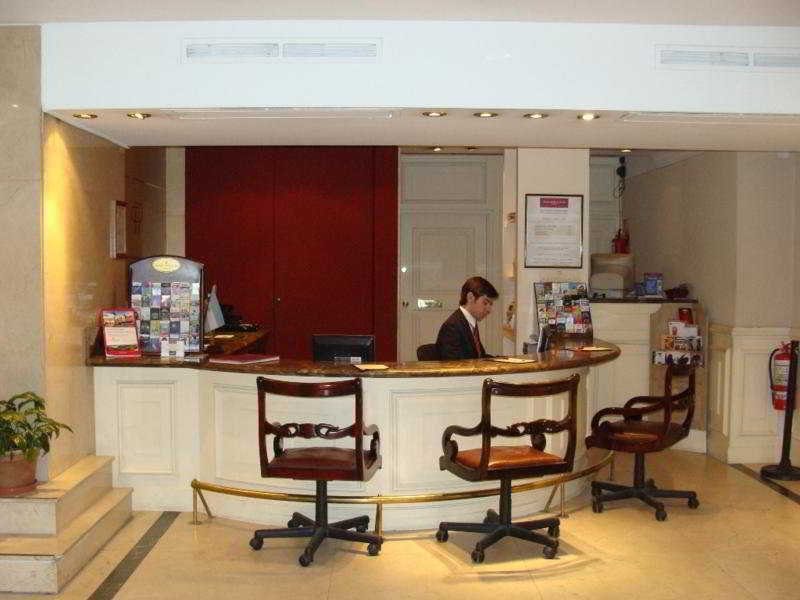 Up America Plaza Hotel 3*
