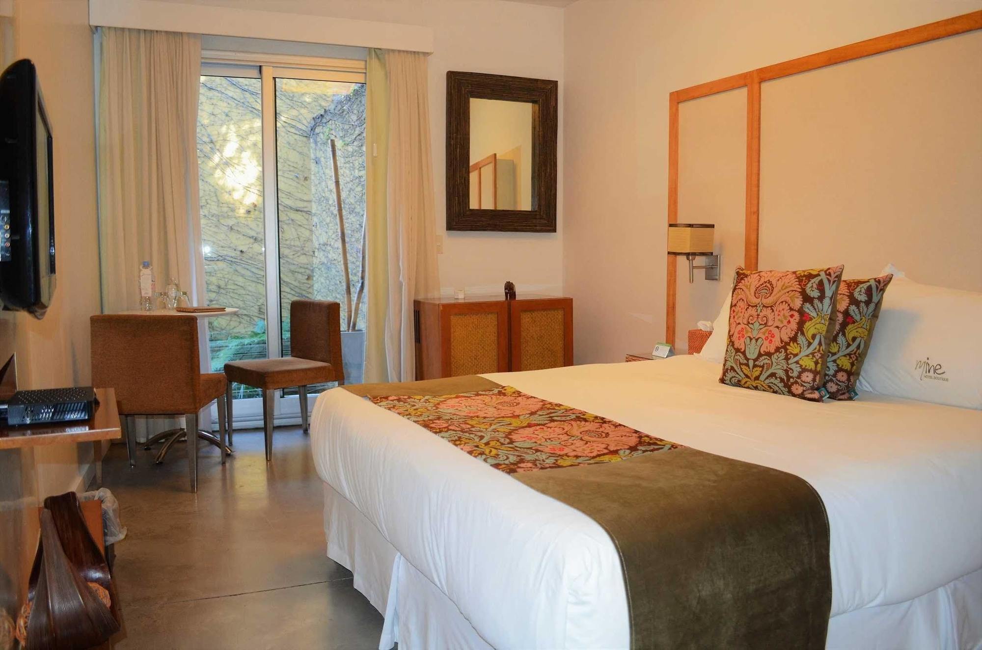Hotel Mine