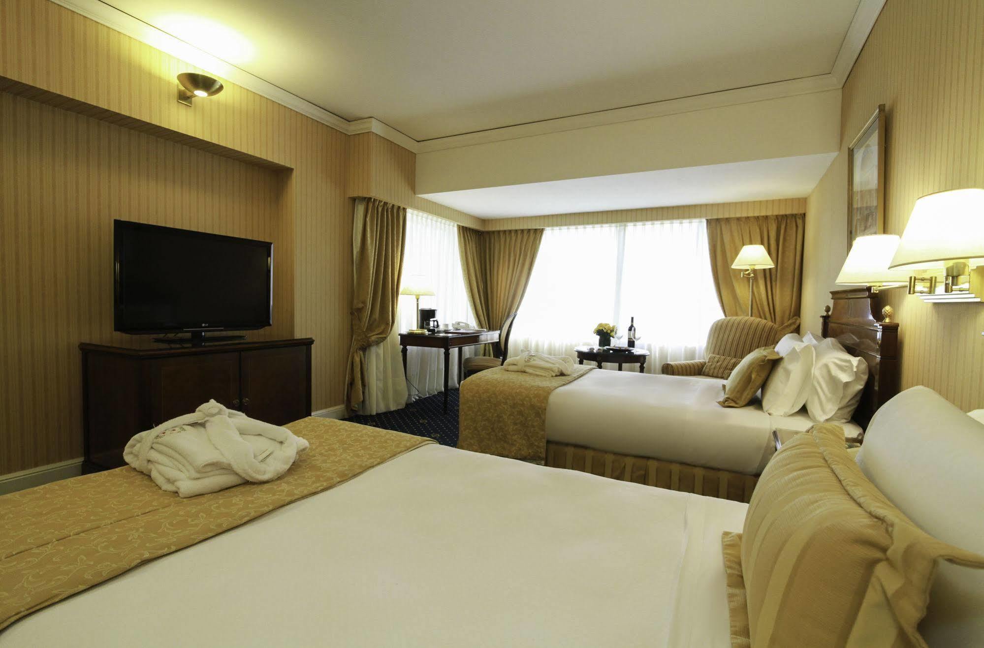 Emperador 5*