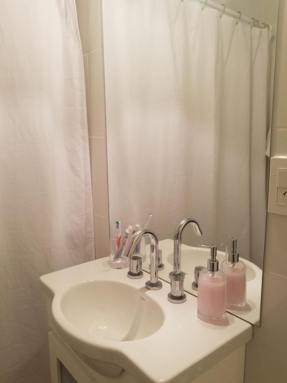 Estudio Moderno En Recoleta Excelente Ubicacion Apartment Buenos Aires