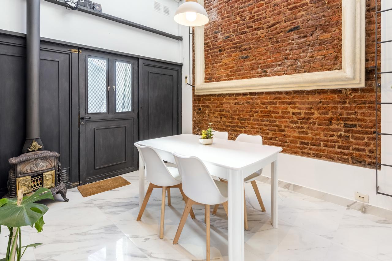 Soho Loft Ba Apartment