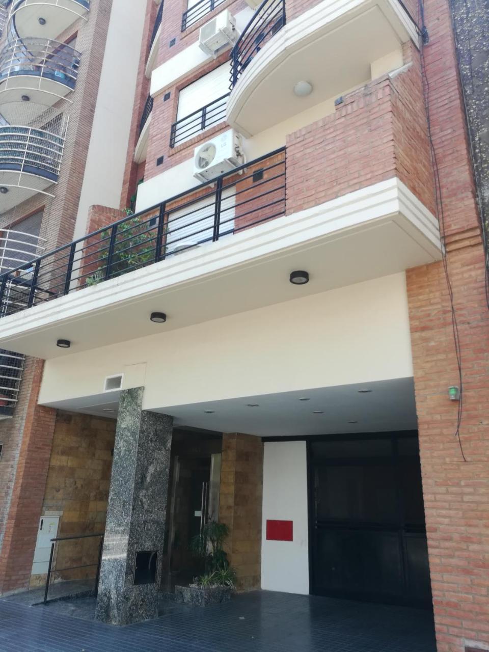 Monoambiente Amplio Hospital Italiano Almagro Apartamento *