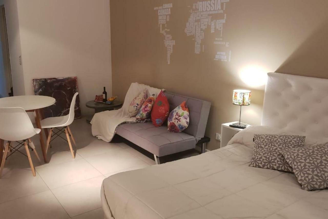 Soy Carlos, Te Espero En Palermo Apartment