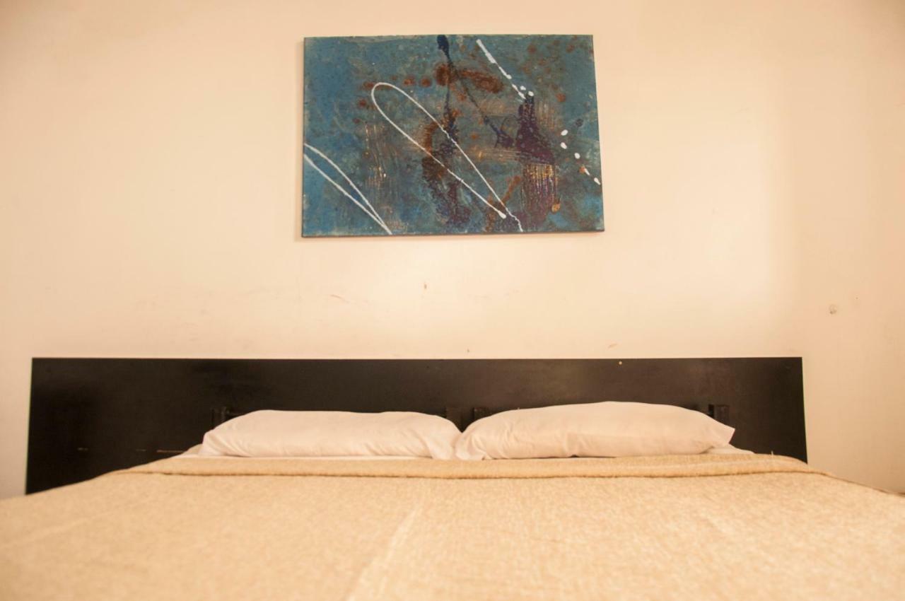 Ideal Center Hostel *