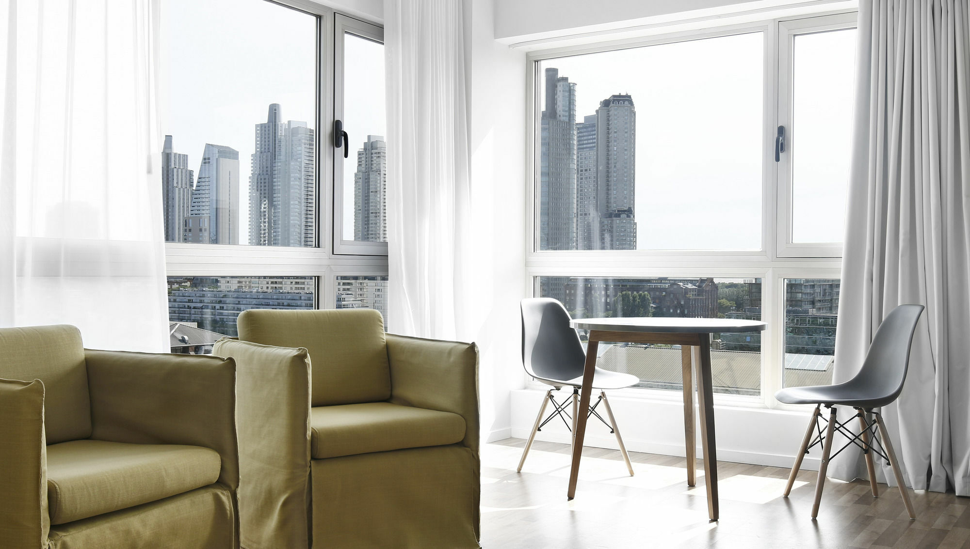 Aparthotel Almarena Madero Urbano Affiliated By Melia Buenos Aires