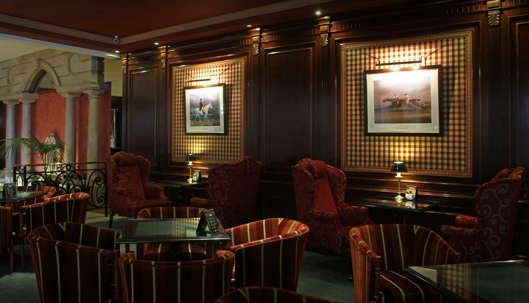 Emperador Hotel
