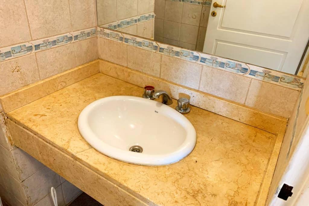 Apartment Ubicacion Centrica Cerca De Shopping Y Supermercado