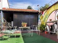 Play Soho Hostel